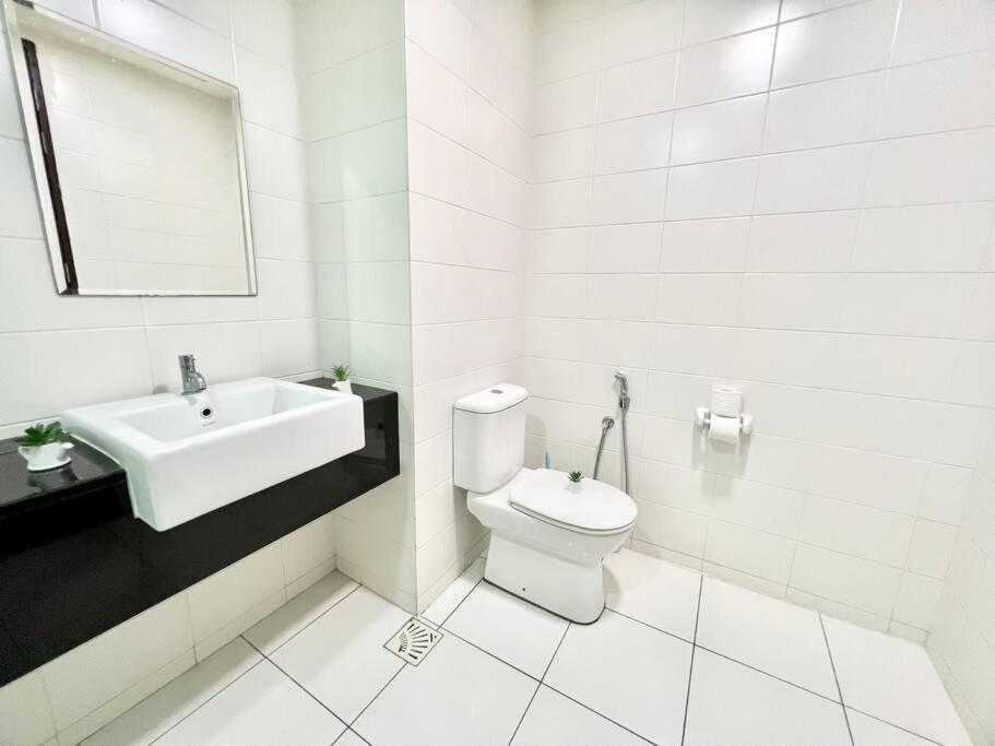 G 1-5Pax Cozy Home Trefoil Setia Alam 100Mps Wifi & Tv Sccc ภายนอก รูปภาพ